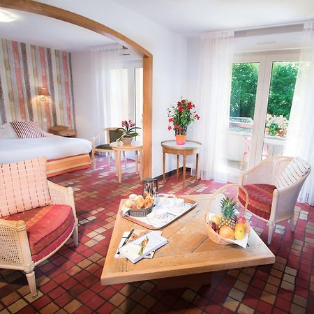 Les Trois Soleils Hotell Saint-Céré Eksteriør bilde